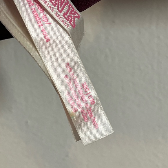 VS PINK The Date Push-Up Bra - Picture 3 of 6